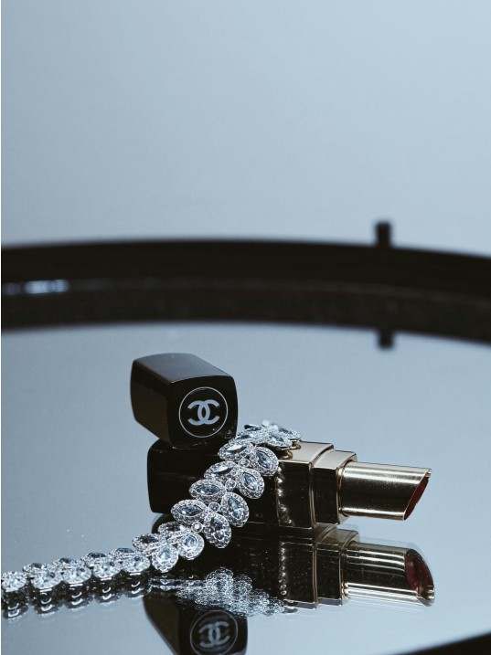 Customer wrist